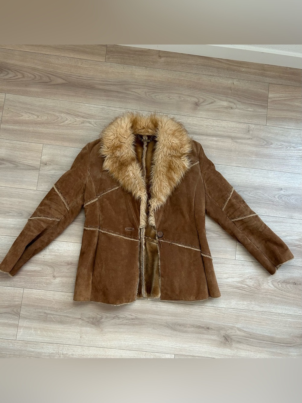 Vintage Winlit Women's Brown Suede Shearling Jacket with Faux Fur Collar